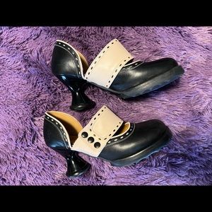 John Fluevog Mini Zaza size 8